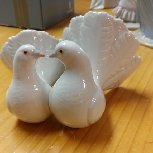 Lladro 'Couple of Doves' #1169